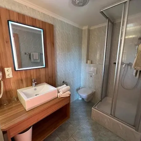 Guest house Edelweiss 3*
