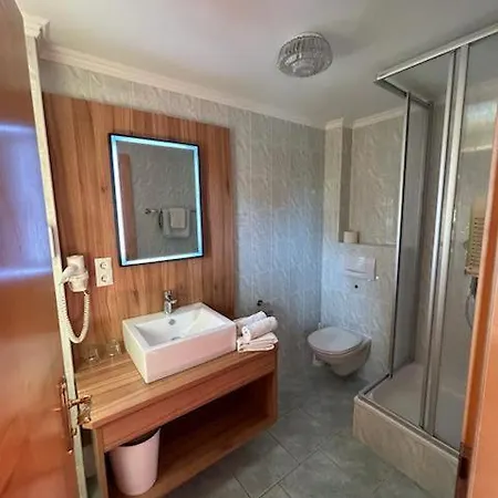 Konukevi Edelweiss Breitenbach am Inn