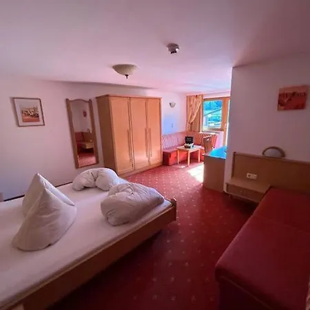 Edelweiss 3*